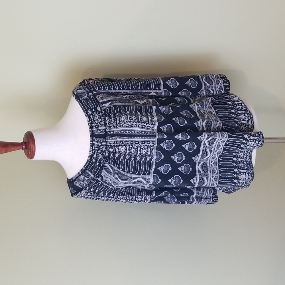 Lucky Brand Black Shirt With Tan Design 3/4 Sleeve Size XSmall